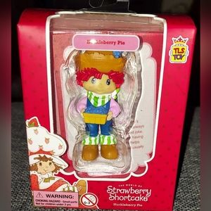 New TLS TOY CheeBee Strawberry Shortcake HUCKLEBERRY PIE 2.5" Mini Figure NIB